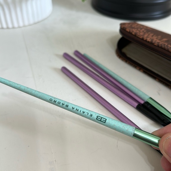 Eye makeup brushes with pouch - Picture 3 of 3